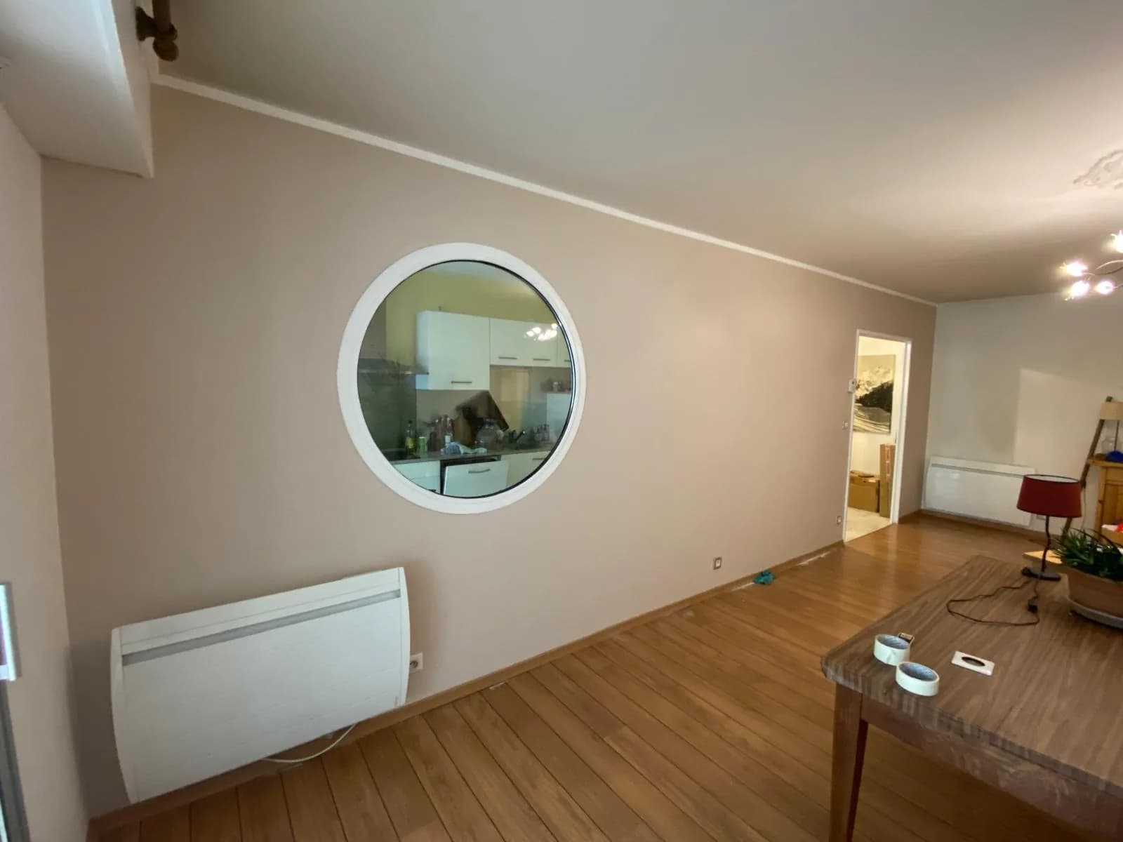Pièce de vie après travaux de peinture intérieure